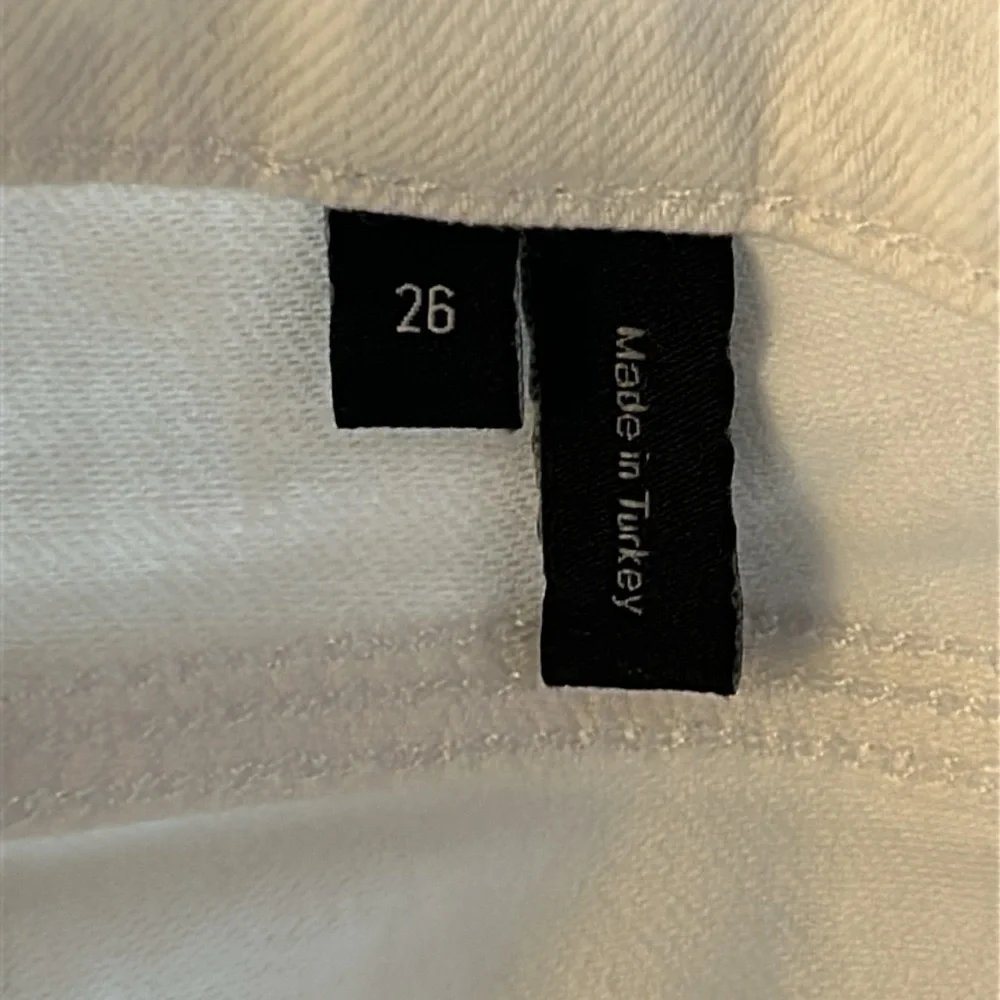 Theory white split